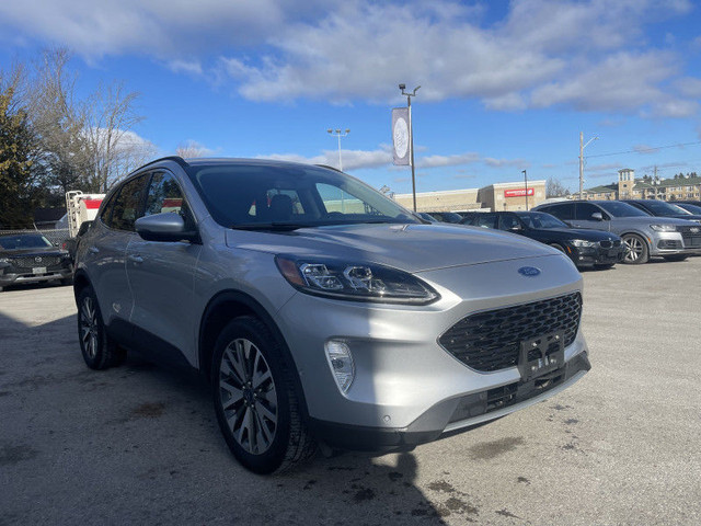 2020 Ford Escape Titanium Hybrid 4WD - Heated Wheel/Leather/NAV! in Cars & Trucks in Kawartha Lakes - Image 3