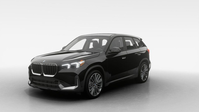 2025 BMW X1 xDrive28i | Noir Saphir Métallisé | Garnissage in Cars & Trucks in City of Montréal