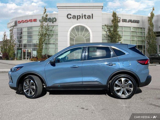 2023 Ford Escape Platinum | Accident Free Carfax in Cars & Trucks in Edmonton - Image 2