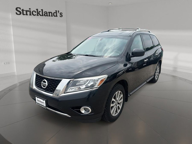 2016 NISSAN PATHFINDER SV 4WD in Cars & Trucks in Stratford - Image 2
