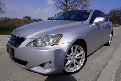  2006 Lexus IS 250 ULTRA RARE / MANUAL / LEATHER/ LOW KMS/ IMMAC