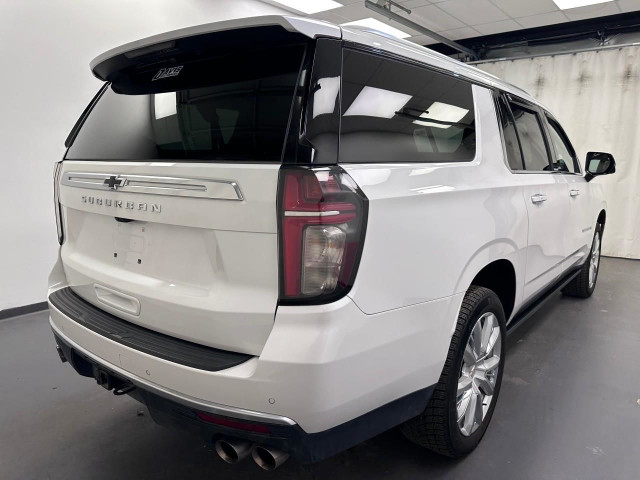2022 Chevrolet Suburban High Country 6.2L 8CYL | HEATED & VEN... in Cars & Trucks in Lethbridge - Image 3