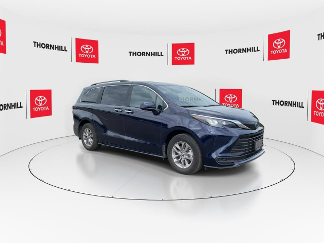 2025 Toyota Sienna XLE 8-Passenger 8 PASSENGER,NO ACCIDENT,1O... in Cars & Trucks in City of Toronto - Image 3