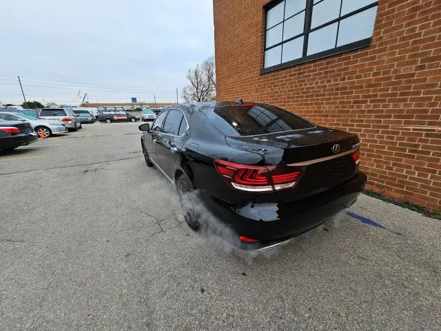 2014 Lexus LS 600H AWD-NAVI-MASSAGE SEAT-DVD- LWB in Cars & Trucks in Oakville / Halton Region - Image 8