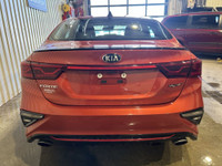 Welcome Ontario customers! All our vehicles are Ontario safety check/e-tested. We offer financing ad... (image 6)