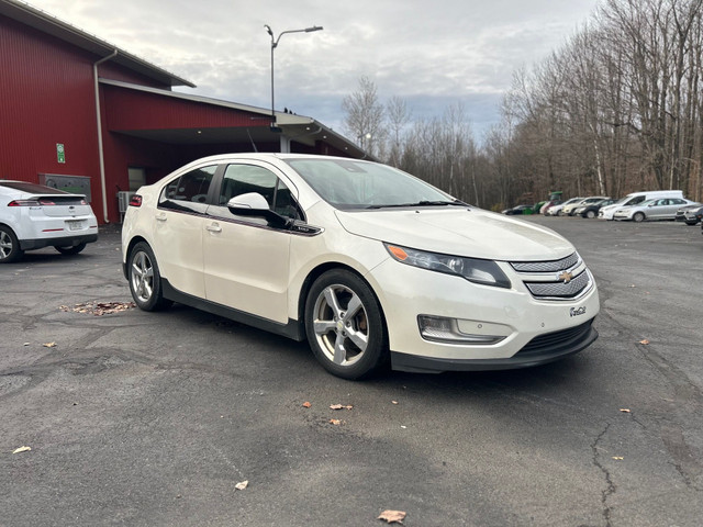 2013 Chevrolet Volt Electrique + essence in Cars & Trucks in Sherbrooke - Image 3