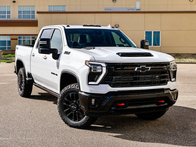 2025 Chevrolet Silverado 3500HD LTZ in Cars & Trucks in Strathcona County - Image 2