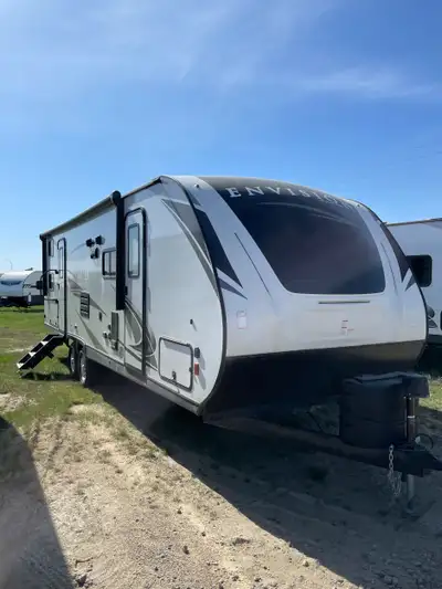 2023 Envision 282BH. A very spacious Bunk Bed Model. The 282BH has two (2) over-sized bunks adjacent...