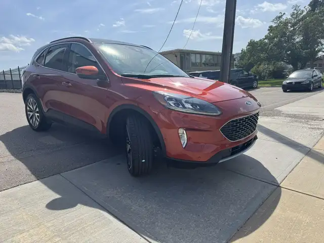 2020 Ford Escape Titanium 2.0L AWD63406569521537124
