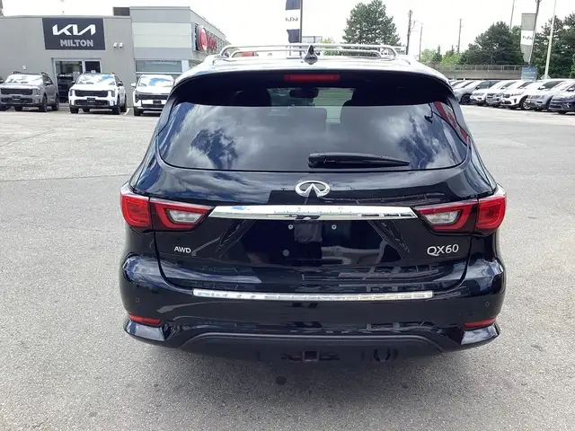 2020 Infiniti QX60 LIMITED AWD, 7 PASSENGER, NAVIGATION, SUNROOF dans Autos et camions dans Région d’Oakville/Halton - Image 11