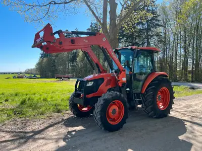 2015 Kubota M9960 Loader Tractor -4cylinder 95hp engine -460/85/R30 rear tires at 90% -12.5/R24 fron...