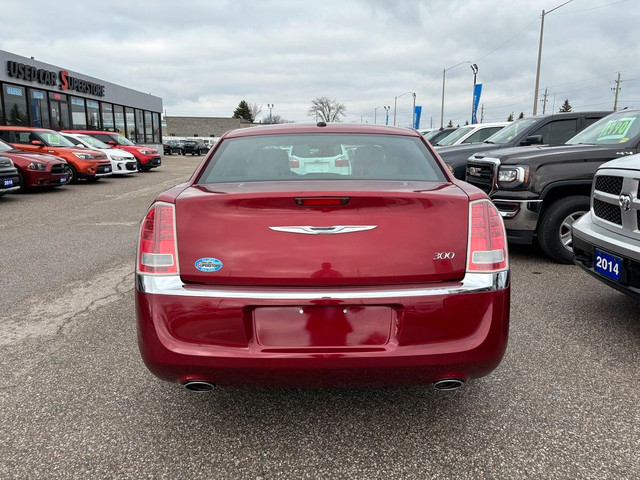  2012 Chrysler 300 Limited ~Heated Leather ~Pano Moonroof ~Backu in Cars & Trucks in Barrie - Image 4