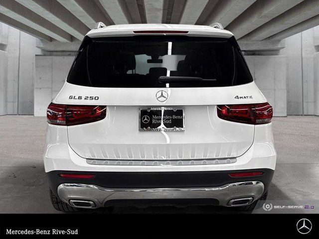 2021 Mercedes-Benz GLB 250 4MATIC SUV | Premium Package in Cars & Trucks in Longueuil / South Shore - Image 4