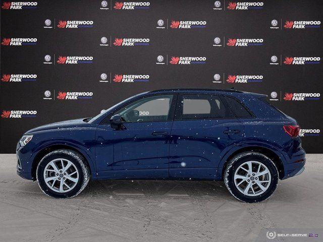 2021 Audi Q3 Komfort | HEATED SEATS AND STEERING | PANO-ROOF in Cars & Trucks in Strathcona County - Image 3