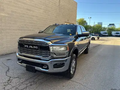 Low Mileage, Power Running Boards, Navigation, Wireless Charging, Cooled Seats, Leather Seats! Hurry...