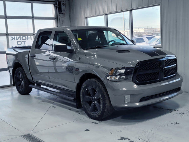 2022 Ram 1500 Classic Express 4X4 | HEATED SEATS | SIRIUSXM in Cars & Trucks in Regina - Image 2