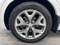 The 2016 Kia Sorento SX is a well-equipped and stylish midsize SUV that offers a balance of power, l... (image 9)