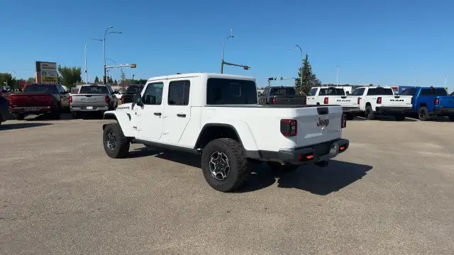 2023 Jeep Gladiator63860190753667123