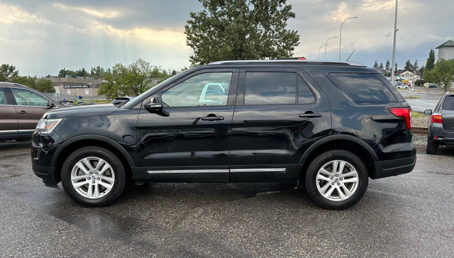 2018 Ford Explorer XLT 4x4, 3rd Row Seat, Low KMS. Quick Loans! in Cars & Trucks in Calgary - Image 3