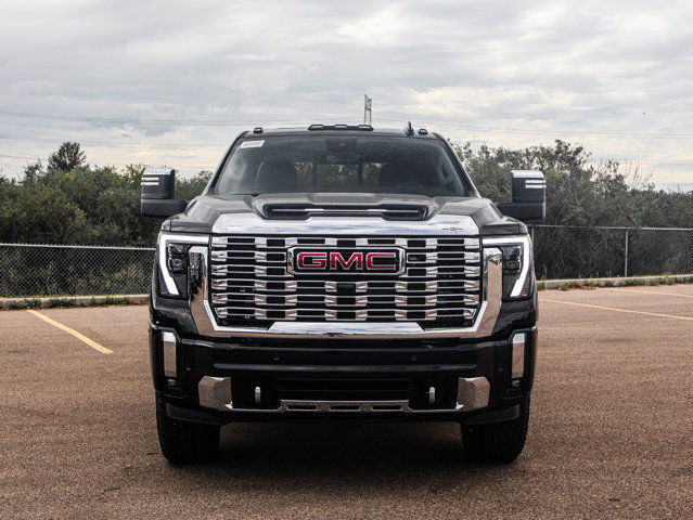 2025 GMC Sierra 3500HD Denali in Cars & Trucks in Strathcona County - Image 3
