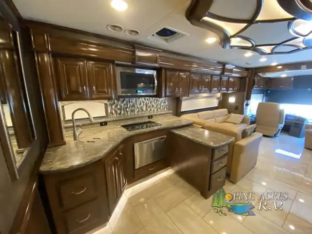 2018 Thor Motor Coach Tuscany 45AT only 029,124 Miles in RVs & Motorhomes in Moncton - Image 28