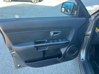 Engine: Moteur à 4 cylindres 2.0L/121CI L/100Km City: 8.6 L/100Km Hwy: 6.6 Safety Equipment Caméra a... (image 8)