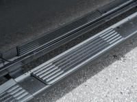 6-Way MultiPro Tailgate | X31 Off-Road Pkg | Sunroof | Black Assist Steps | Black Emblems | Leather/... (image 5)