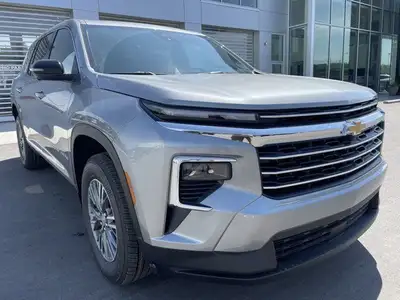 Feel the allure of the open road with the sleek new 2025 Chevrolet Traverse LT AWD, 7-Passenger , pa...
