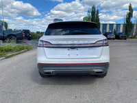 This Lincoln Nautilus boasts a Twin Turbo Premium Unleaded V-6 2.7 L/164 engine powering this Automa... (image 4)