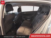 ... Engine: Moteur à 4 cylindres L/100Km City: 11.3 L/100Km Hwy: 9.5 (image 8)