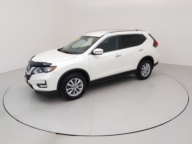 2017 Nissan Rogue SV in Cars & Trucks in Winnipeg - Image 2