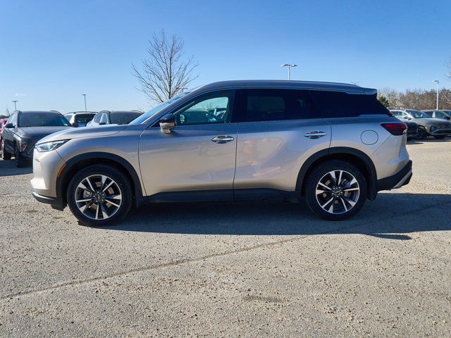 2025 INFINITI QX60 Luxe | Awd | Sunroof | Adaptive Cruise in Cars & Trucks in Edmonton - Image 2