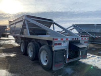 2018 Loadline 38’ Triaxle Clam Dump