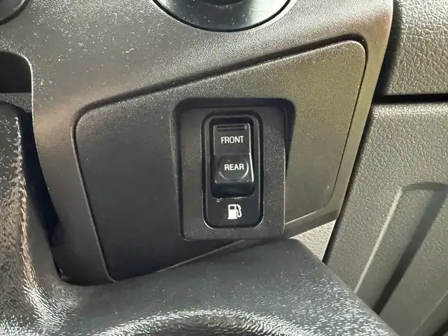 2011 ford F-550 31 Passenger Bus Powerstroke Diesel in Heavy Trucks in Richmond - Image 29
