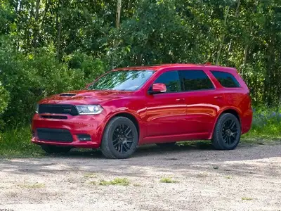Experience commanding power, bold styling, and luxurious comfort in this 2019 Dodge Durango R/T. Wit...