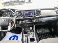 2022 Toyota Tacoma | 4WD | 3.5L V6 | 6-Speed Automatic | White | Certified Pre-OwnedTackle any terra... (image 6)