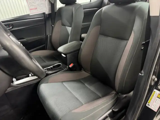 2019 Toyota Corolla LE Sièges Chauffants Écran Bluetooth Caméra  in Cars & Trucks in Shawinigan - Image 14
