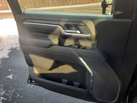 Engine: 6.6L TURBO 8cyl. L/100Km City: 0.0 L/100Km Hwy: 0.0 Safety Equipment Airbags, Dual-stage fro... (image 8)