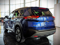 Comes equipped with: Power Mirrors, Sunroof , Shark fin antenna, Halogen Headlamps, Courtesy lights,... (image 8)