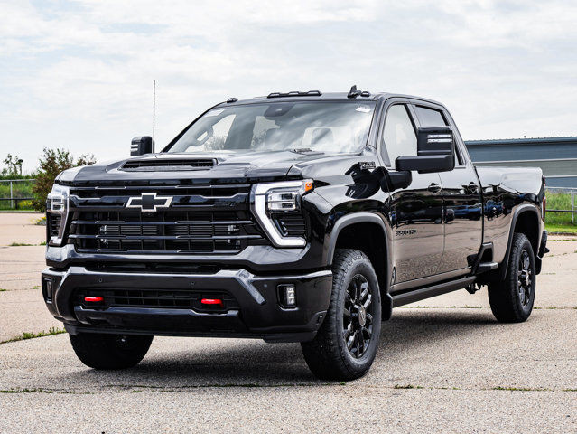 2025 Chevrolet Silverado 3500HD LTZ in Cars & Trucks in Strathcona County - Image 4