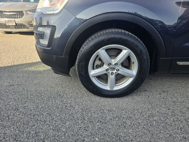 2017 Ford Explorer XLT 4WD | TECH PKG | 7 PASS in Cars & Trucks in Calgary - Image 4
