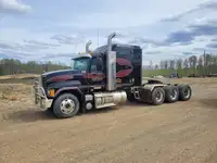 2015 Mack Tri-Drive Sleeper Truck Tractor CXU614