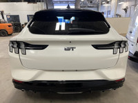 FORD MUSTANG MACH-E AWD GT 2021 CUIR TOIT DE VERRE GPS MAGS 20 POUCES ENSEMBLE PROTECTION INTERIEURE... (image 8)
