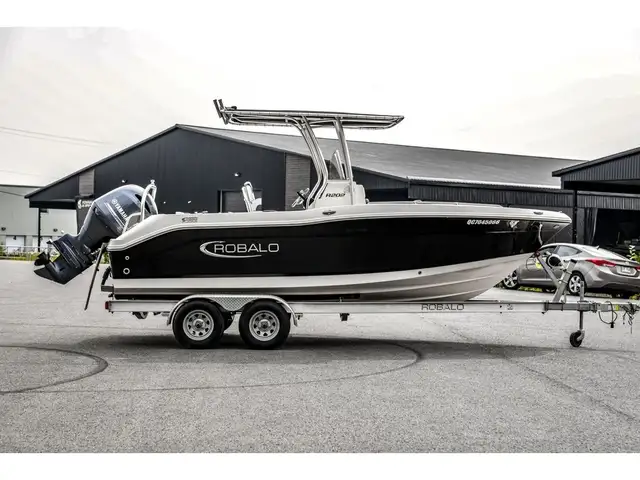 2020 Robalo R202 Explorer in Powerboats & Motorboats in Québec City - Image 8
