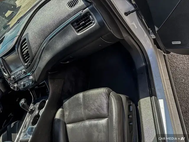 2019 Chevrolet Impala 1LT PANO SUNROOF | LEATHER INTERIOIR |... in Cars & Trucks in London - Image 26