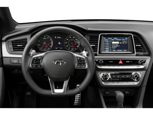 2018 Hyundai Sonata 2.4 Sport in Cars & Trucks in Calgary - Image 4