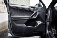 This 2022 Volkswagen Tiguan is for sale today. This SUV has 91,725 kms. It's grey in colour . It has... (image 9)