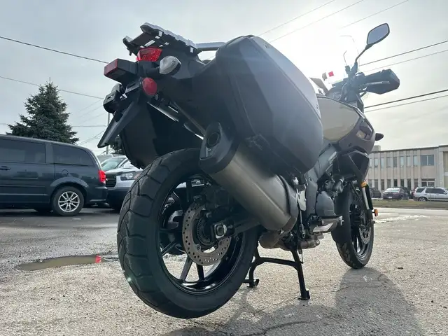 2014 Suzuki V-Strom 1000 ~ VSTROM 1000CC ~ VERSATILE ~ CLEAN BIK in Street, Cruisers & Choppers in City of Toronto - Image 14