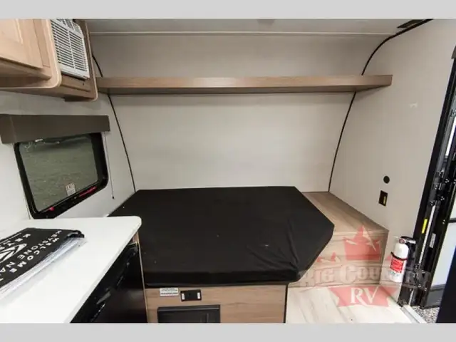 2025 Keystone RV Coleman 13B in Travel Trailers & Campers in Ottawa - Image 11
