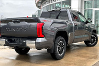 Lease this gorgeous Truck for 60 months at 6.99% for $331 Bi-weekly with only $5000 down! Fully Safe... (image 5)